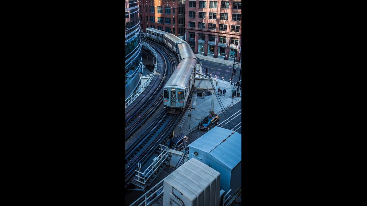 Singapore Hikes | சிங்கப்பூர் மக்களை பாடாய் படுத்தும் பேருந்து, ரயில் கட்டண உயர்வு! வரும் டிசம்பர் முதல் அமல்!