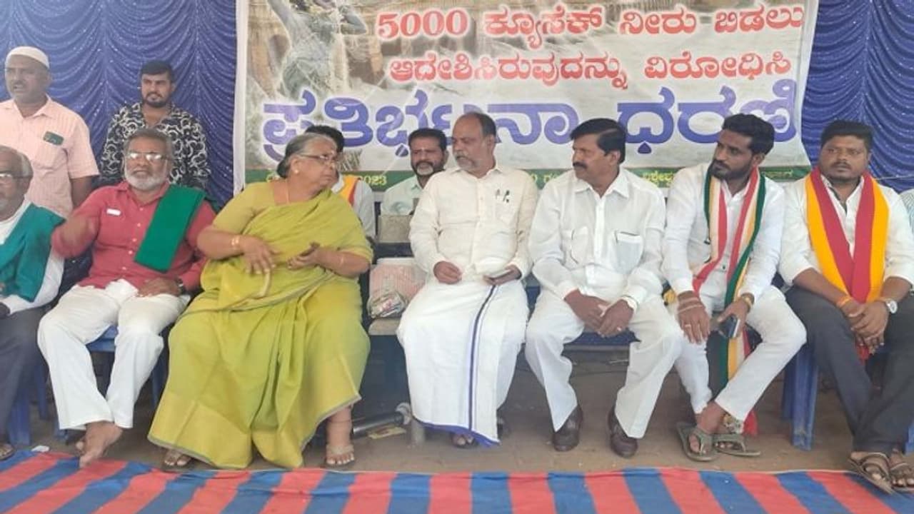 ರೈತರ ವಿರುದ್ಧ ನಡೆದುಕೊಂಡ ಕಾಂಗ್ರೆಸ್ ಸರ್ಕಾರ ಉಳಿಯದು: ಡಾ.ಕೆ.ಅನ್ನದಾನಿ ರೈತರ ವಿರುದ್ಧ ನಡೆದುಕೊಂಡ ಕಾಂಗ್ರೆಸ್ ಸರ್ಕಾರ ಉಳಿಯದು: ಡಾ.ಕೆ.ಅನ್ನದಾನಿ