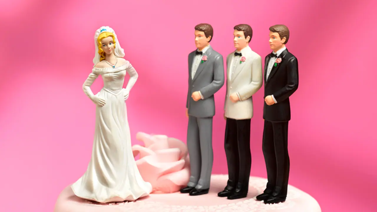 വിവാഹ മോചനക്കേസ് നടന്നുകൊണ്ടിരിക്കെ മറ്റൊരു വിവാഹം; 'ബൈഗാമി ഗുരുതര കുറ്റം', യുവതിക്കും ഭർത്താവിനും ശിക്ഷ വിവാഹ മോചനക്കേസ് നടന്നുകൊണ്ടിരിക്കെ മറ്റൊരു വിവാഹം; 'ബൈഗാമി ഗുരുതര കുറ്റം', യുവതിക്കും ഭർത്താവിനും ശിക്ഷ