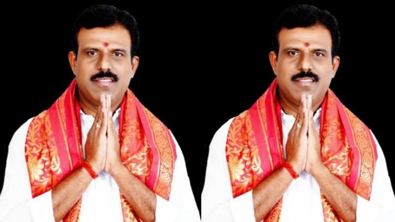 దేవరకద్ర కాంగ్రెస్ బరిలో జిఎంఆర్? ప్రకటనే ఆలస్యం అంటున్న అనుచరులు దేవరకద్ర కాంగ్రెస్ బరిలో జిఎంఆర్? ప్రకటనే ఆలస్యం అంటున్న అనుచరులు