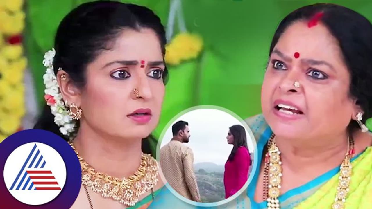 ಭಾಗ್ಯಲಕ್ಷ್ಮಿ ಸೀರಿಯಲ್ ಮುಗಿಯುವವರೆಗೆ ಹೊರಗಡೆ ಬರ್ಬೇಡಾ, ಚಪ್ಪಲಿ ಏಟು ಬೀಳತ್ತೆ ಅಂತಿದ್ದಾರಲ್ಲಪ್ಪಾ! ಭಾಗ್ಯಲಕ್ಷ್ಮಿ ಸೀರಿಯಲ್ ಮುಗಿಯುವವರೆಗೆ ಹೊರಗಡೆ ಬರ್ಬೇಡಾ, ಚಪ್ಪಲಿ ಏಟು ಬೀಳತ್ತೆ ಅಂತಿದ್ದಾರಲ್ಲಪ್ಪಾ!