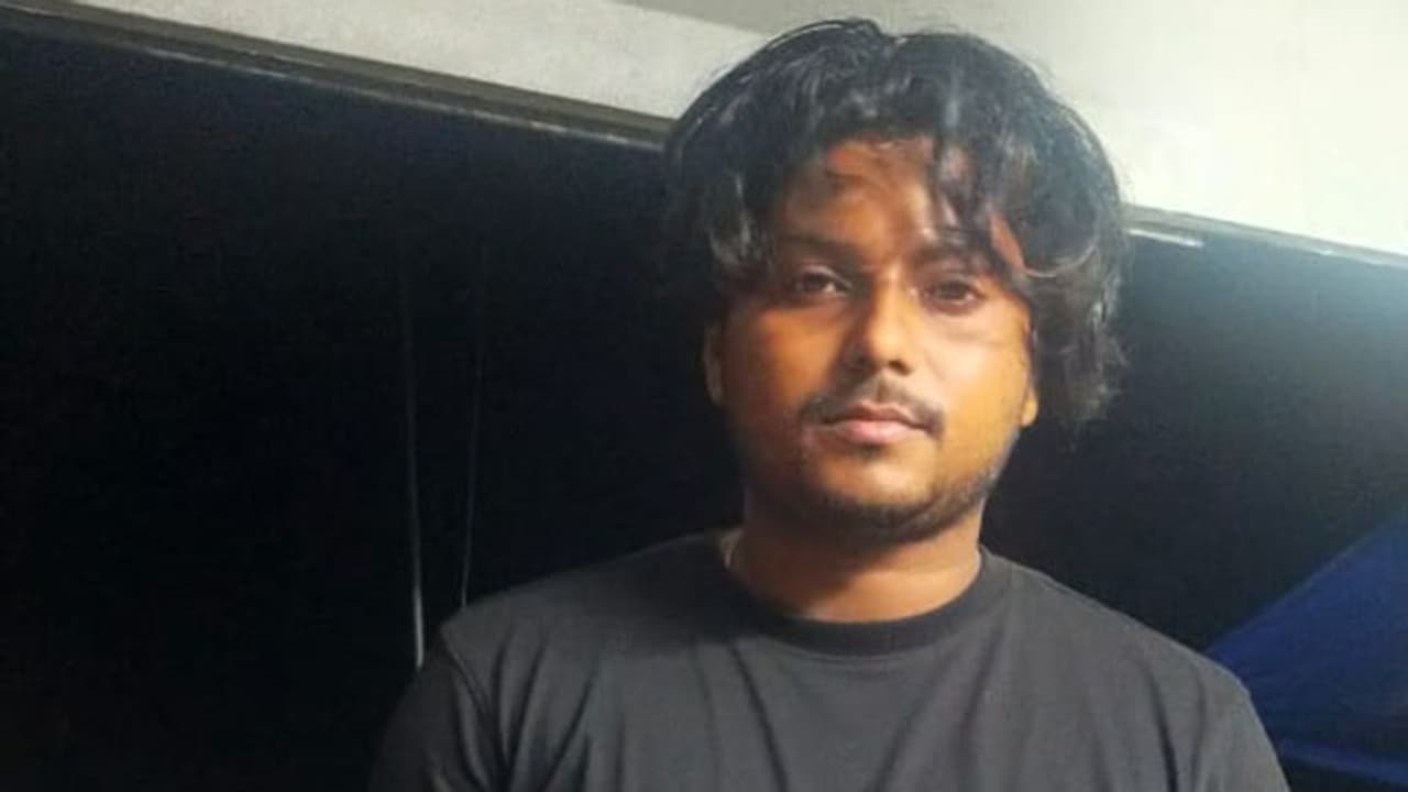 പാലക്കാട് പട്ടാമ്പി കൊപ്പത്ത് വൻ ലഹരി വേട്ട; ഒരാൾ അറസ്റ്റിൽ പാലക്കാട് പട്ടാമ്പി കൊപ്പത്ത് വൻ ലഹരി വേട്ട; ഒരാൾ അറസ്റ്റിൽ