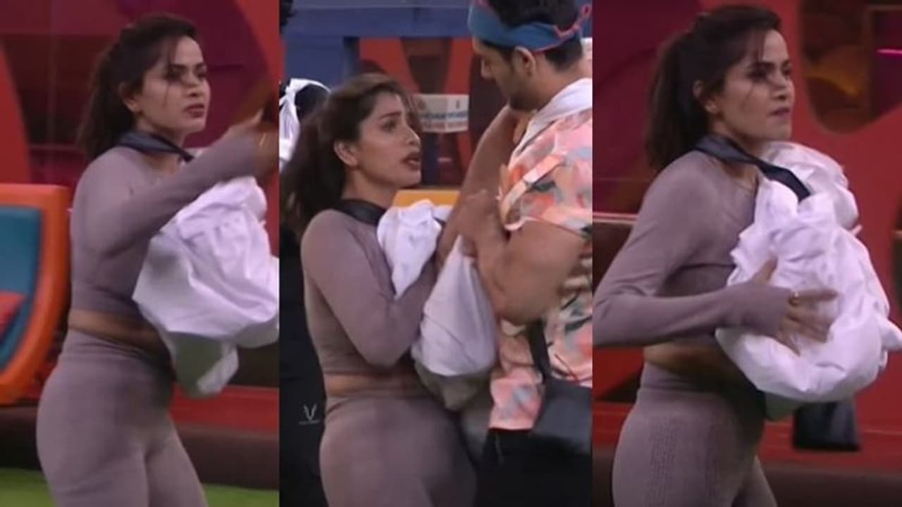 ప్రైవేట్ ప్లేస్ లో వస్తువులు దాచుకున్న శోభా శెట్టిపై యావర్ అటాక్.. కోపంతో రగిలిపోయిన హాట్ బ్యూటీ ప్రైవేట్ ప్లేస్ లో వస్తువులు దాచుకున్న శోభా శెట్టిపై యావర్ అటాక్.. కోపంతో రగిలిపోయిన హాట్ బ్యూటీ