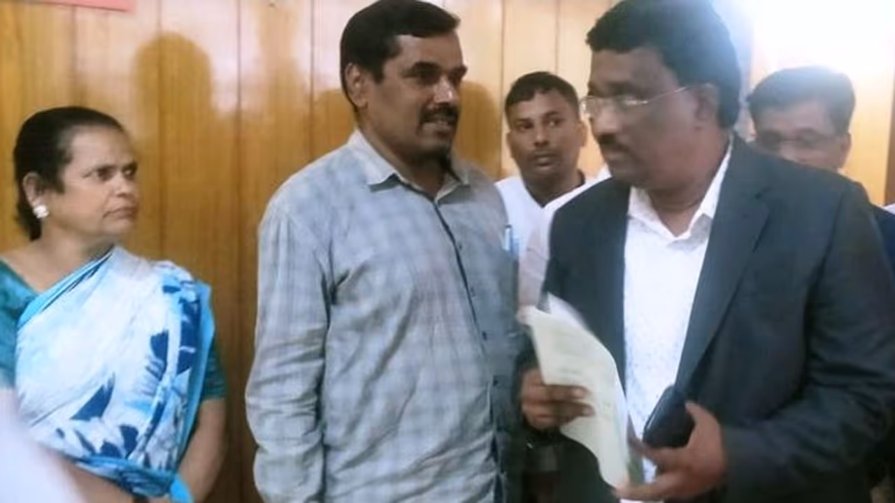 ಕನಿಷ್ಠ ವೇತನ ಪರಿಷ್ಕರಣೆಗೆ ಸಿಐಟಿಯು ಒತ್ತಾಯ ಕನಿಷ್ಠ ವೇತನ ಪರಿಷ್ಕರಣೆಗೆ ಸಿಐಟಿಯು ಒತ್ತಾಯ