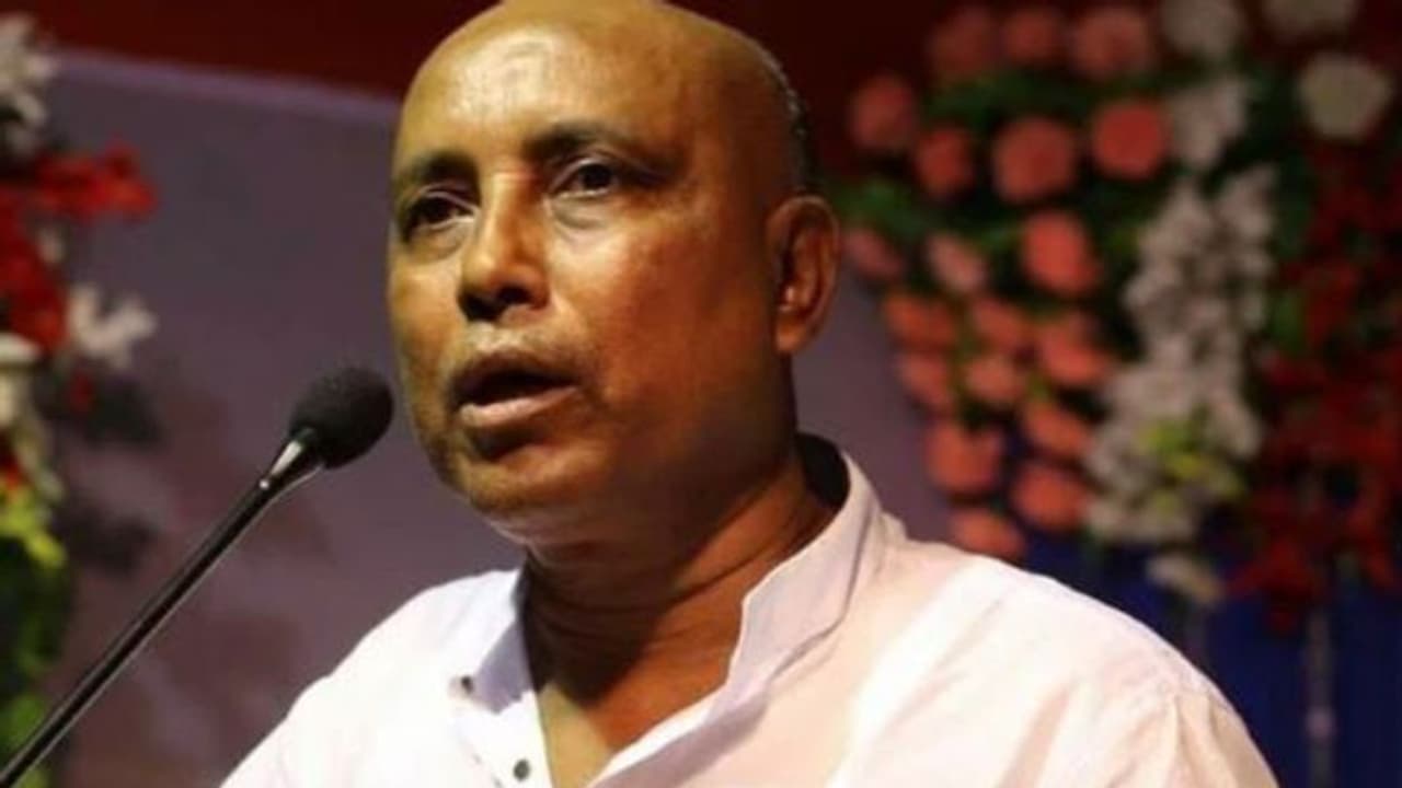 പശ്ചിമ ബംഗാളില് ഇഡി റെയ്ഡ്; മന്ത്രി രതിന് ഘോഷിന്റെ വീട്ടിലും സ്ഥാപനങ്ങളിലും പരിശോധന പശ്ചിമ ബംഗാളില് ഇഡി റെയ്ഡ്; മന്ത്രി രതിന് ഘോഷിന്റെ വീട്ടിലും സ്ഥാപനങ്ങളിലും പരിശോധന