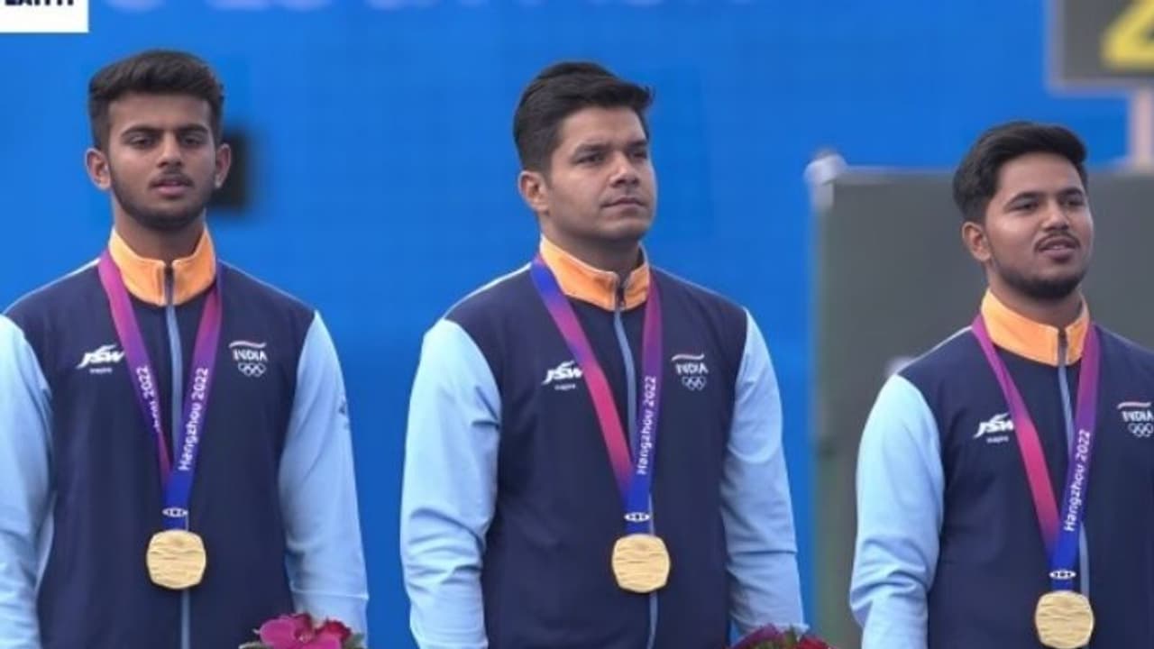ഏഷ്യൻ ഗെയിംസ്: ആര്ച്ചറിയില് പുരുഷന്മാര്ക്കും സ്വര്ണം, സ്വര്ണവേട്ട തുടര്ന്ന് ഇന്ത്യ ഏഷ്യൻ ഗെയിംസ്: ആര്ച്ചറിയില് പുരുഷന്മാര്ക്കും സ്വര്ണം, സ്വര്ണവേട്ട തുടര്ന്ന് ഇന്ത്യ