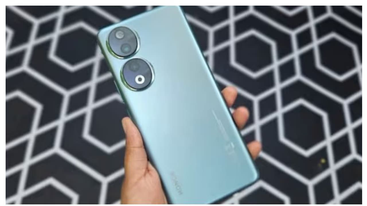 3 വർഷത്തെ ഇടവേളക്ക് ശേഷം വീണ്ടും വരുന്നു, പുത്തൻ ഫീച്ചറുകളുമായി; ആമസോൺ ഗ്രേറ്റ് ഇന്ത്യൻ ഫെസ്റ്റിവലിൽ വൻ കിഴിവ്