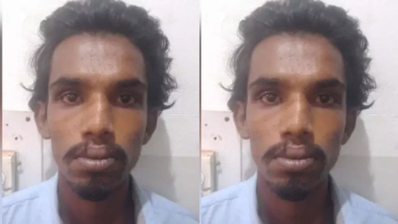 ബോംബ് എറിഞ്ഞ് പിന്നാലെ ഇരുമ്പ് വടിക്ക് ആക്രമണം, വാടകക്കാരനേയും ഉടമയേയും അക്രമിച്ച 25കാരന് പിടിയിൽ ബോംബ് എറിഞ്ഞ് പിന്നാലെ ഇരുമ്പ് വടിക്ക് ആക്രമണം, വാടകക്കാരനേയും ഉടമയേയും അക്രമിച്ച 25കാരന് പിടിയിൽ