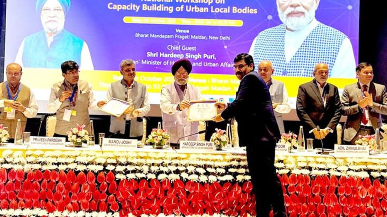 ಮೈಸೂರು ನಗರ ಪಾಲಿಕೆಗೆ ಐಗಾಟ್ ಪ್ರಶಸ್ತಿ ಮೈಸೂರು ನಗರ ಪಾಲಿಕೆಗೆ ಐಗಾಟ್ ಪ್ರಶಸ್ತಿ