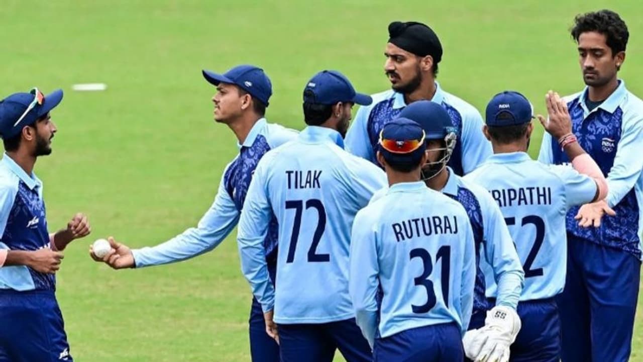 ഏഷ്യന്‍ ഗെയിംസ് ക്രിക്കറ്റ്: തിലക് വര്‍മയ്ക്ക് അര്‍ധ സെഞ്ചുറി; ബംഗ്ലാദേശിനെ തുരത്തി ഇന്ത്യ ഫൈനലില്‍