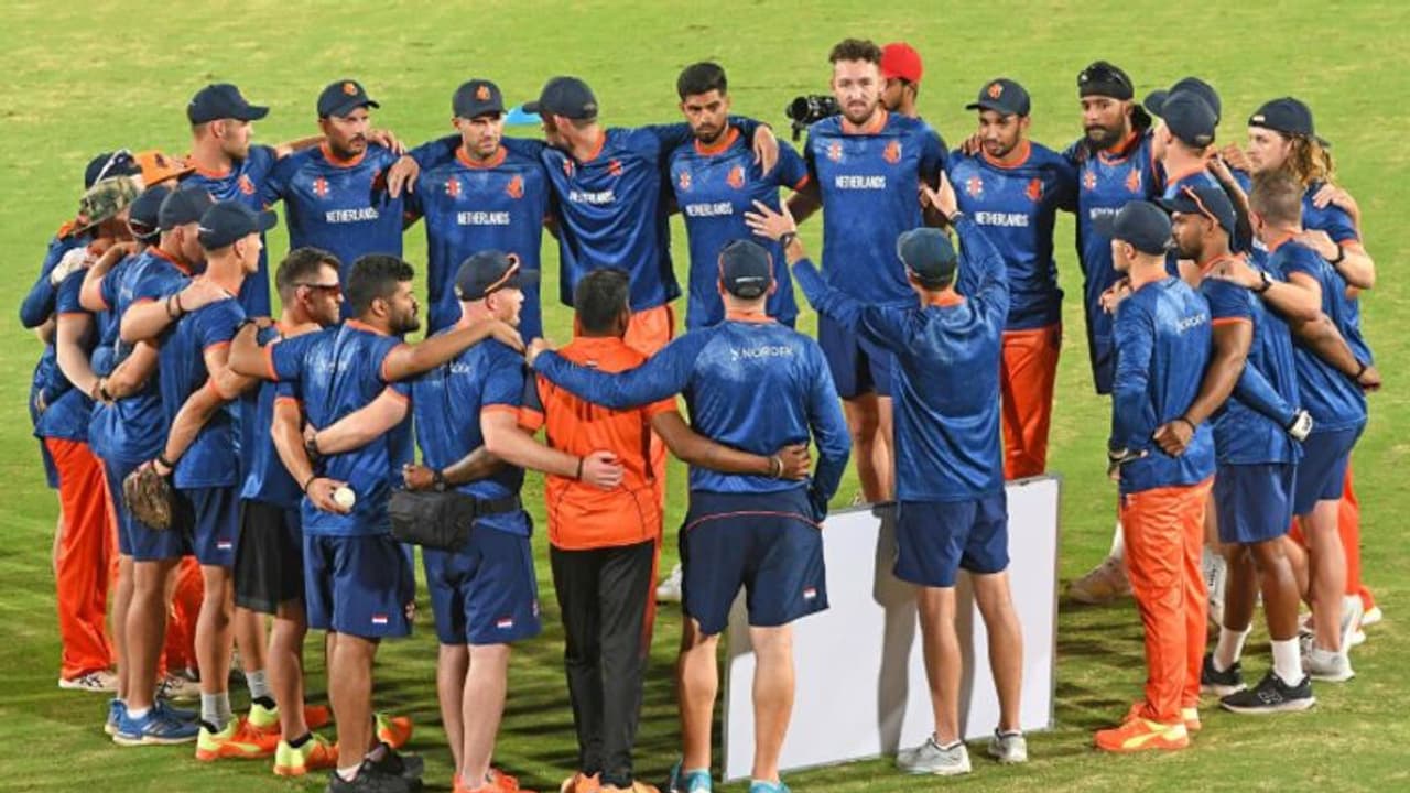 PAK vs NED: 20 ஆண்டுகளுக்கு பிறகு 3ஆவது முறையாக உலகக் கோப்பையில் மோதும் பாகிஸ்தான் – நெதர்லாந்து டீம்ஸ்! PAK vs NED: 20 ஆண்டுகளுக்கு பிறகு 3ஆவது முறையாக உலகக் கோப்பையில் மோதும் பாகிஸ்தான் – நெதர்லாந்து டீம்ஸ்!