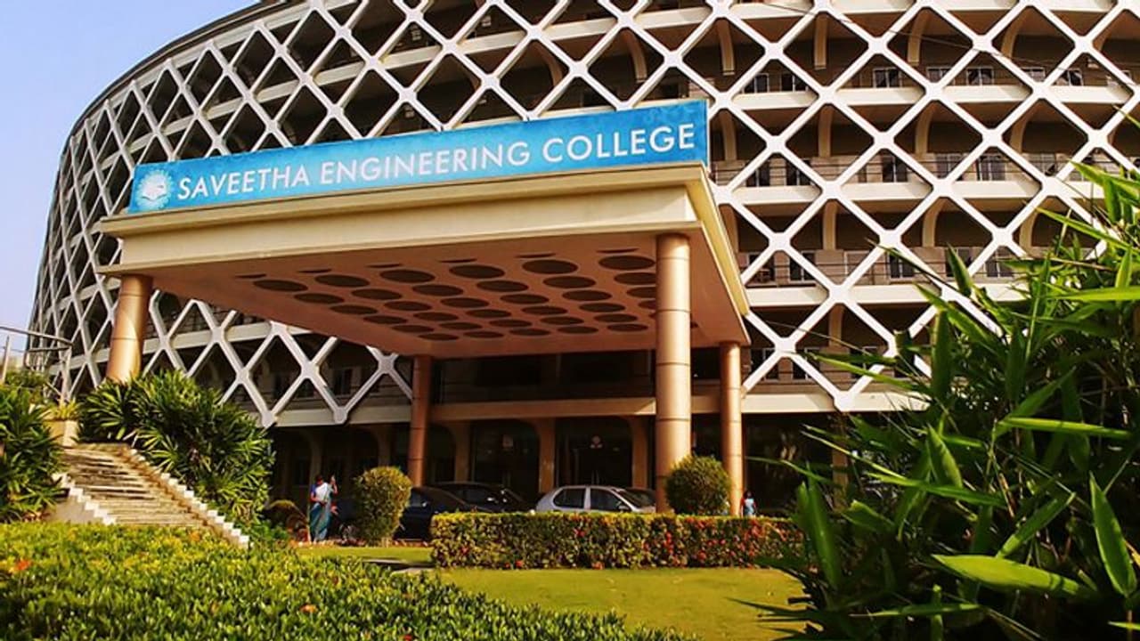 வசமாக சிக்கிய சவிதா கல்விக்குழுமம்.. கணக்கில் வராத ரூ.10 கோடி பறிமுதல்.. முக்கிய ஆவணங்கள் சிக்கியது..