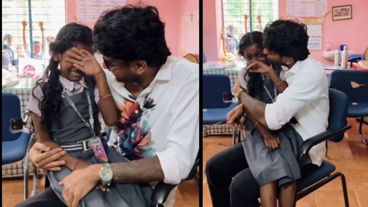 'സൈക്കിള് വാങ്ങാനുള്ളതിനേക്കാൾ പണം ഞാന് അവള്ക്ക് കൊടുത്തു, പാടി നടക്കാന് താൽപര്യമില്ല'; അഖിൽ 'സൈക്കിള് വാങ്ങാനുള്ളതിനേക്കാൾ പണം ഞാന് അവള്ക്ക് കൊടുത്തു, പാടി നടക്കാന് താൽപര്യമില്ല'; അഖിൽ