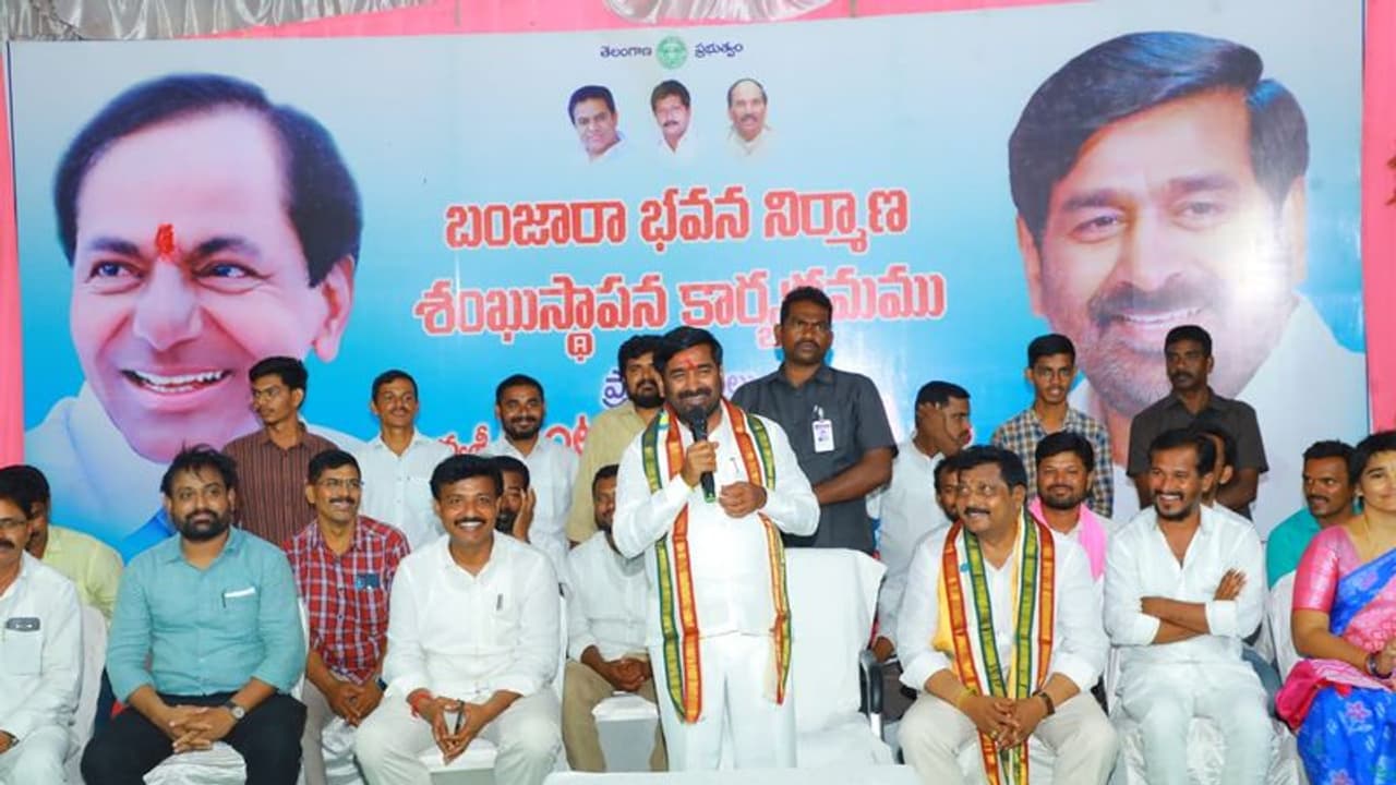 ప్రజల దగ్గర లాక్కోవడమే కాంగ్రెస్ ఇచ్చే గ్యారంటీ.. : మంత్రి జగదీష్ రెడ్డి ప్రజల దగ్గర లాక్కోవడమే కాంగ్రెస్ ఇచ్చే గ్యారంటీ.. : మంత్రి జగదీష్ రెడ్డి