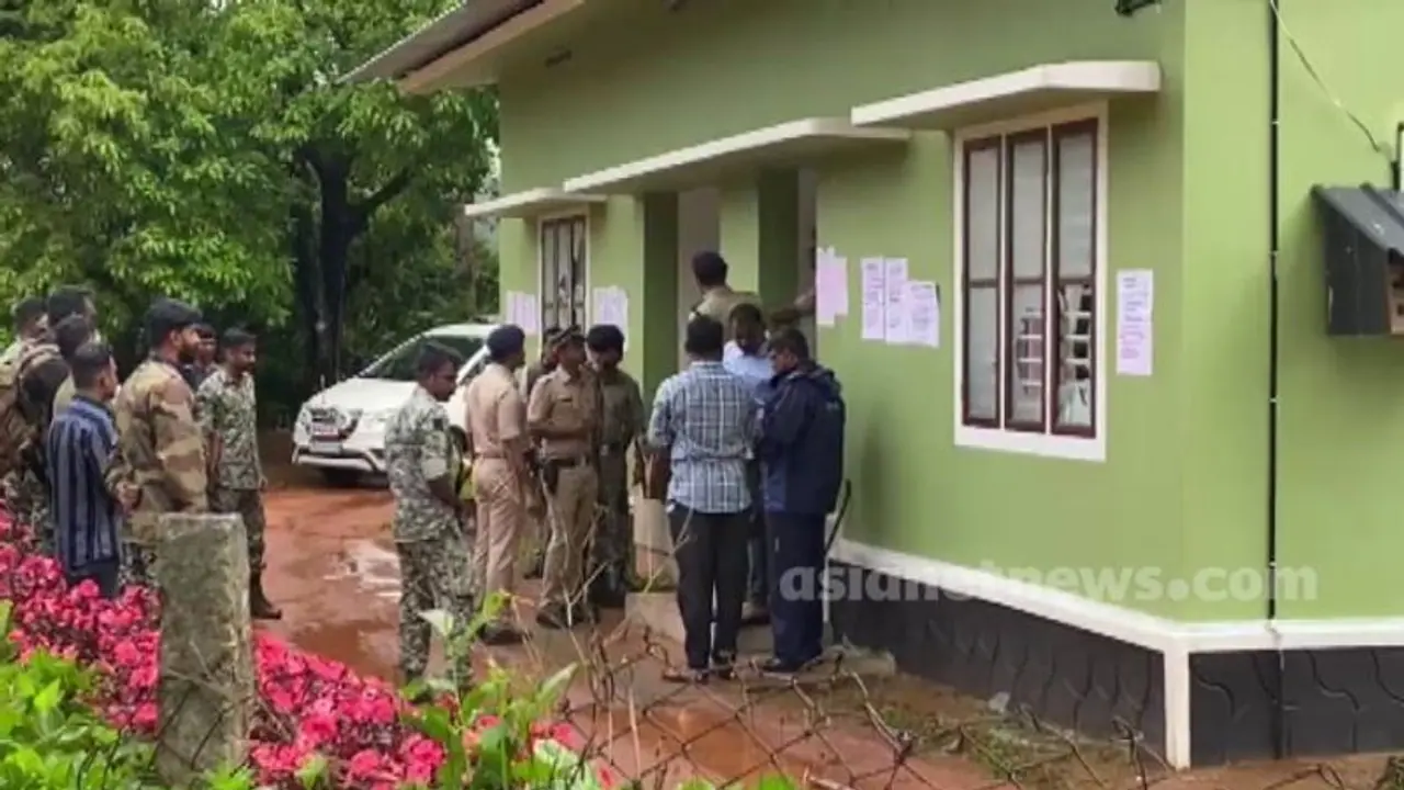മാവോയിസ്റ്റ് സാന്നിധ്യം: കമ്പമലയിൽ വൻ പരിശോധന, ത്രീ ലെവൽ പട്രോളിംഗ്, അതിർത്തിയിൽ വാഹന പരിശോധനയും