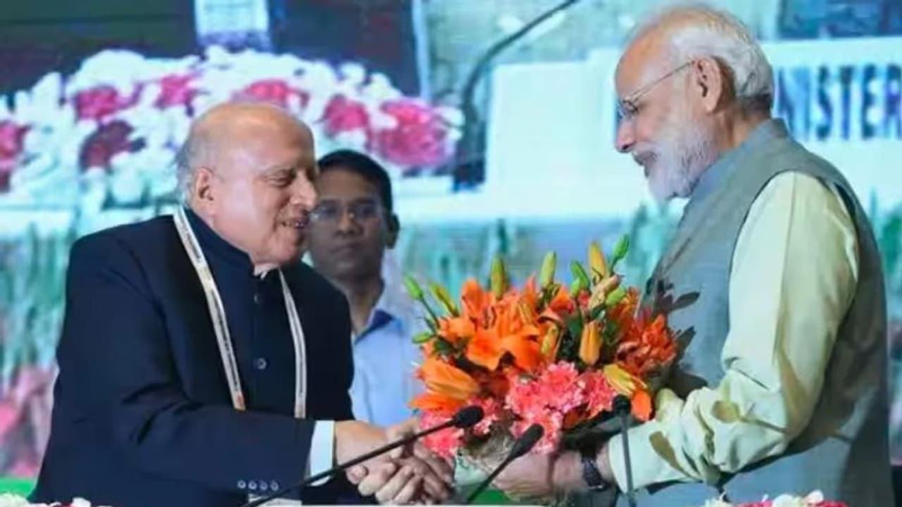 'പട്ടിണിയില് നിന്ന് സമൃദ്ധിയിലേക്ക് രാജ്യത്തെ നയിച്ച ദീര്ഘദര്ശി': സ്വാമിനാഥനെ അനുസ്മരിച്ച് പ്രധാനമന്ത്രി 'പട്ടിണിയില് നിന്ന് സമൃദ്ധിയിലേക്ക് രാജ്യത്തെ നയിച്ച ദീര്ഘദര്ശി': സ്വാമിനാഥനെ അനുസ്മരിച്ച് പ്രധാനമന്ത്രി