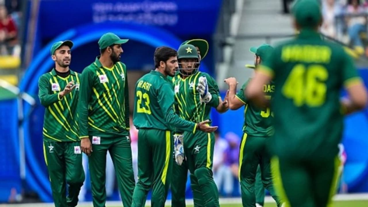 ഏഷ്യന് ഗെയിംസ് ക്രിക്കറ്റ്: വെങ്കല മെഡലുമില്ല, ബംഗ്ലാദേശിനോടും തോറ്റ് പാകിസ്ഥാന് വെറും കൈയോടെ മടങ്ങി ഏഷ്യന് ഗെയിംസ് ക്രിക്കറ്റ്: വെങ്കല മെഡലുമില്ല, ബംഗ്ലാദേശിനോടും തോറ്റ് പാകിസ്ഥാന് വെറും കൈയോടെ മടങ്ങി