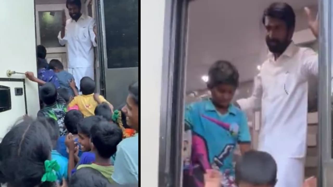 അണ്ണാ ഒരേയൊരു വാട്ടി..; കാരവാൻ കാണാൻ കുരുന്നുകൾക്ക് മോഹം, 'കേറി വാടാ മക്കളേ'ന്ന് സൂരി അണ്ണാ ഒരേയൊരു വാട്ടി..; കാരവാൻ കാണാൻ കുരുന്നുകൾക്ക് മോഹം, 'കേറി വാടാ മക്കളേ'ന്ന് സൂരി