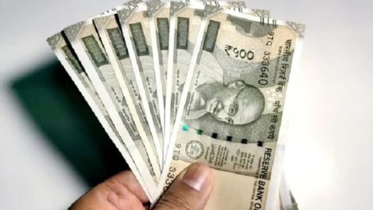 PMJJBY : வெறும் 36 ரூபாய் இருந்தா போதும்.. ரூ. 2 லட்சம் கிடைக்கும் மத்திய அரசின் அசத்தல் திட்டம்.. PMJJBY : வெறும் 36 ரூபாய் இருந்தா போதும்.. ரூ. 2 லட்சம் கிடைக்கும் மத்திய அரசின் அசத்தல் திட்டம்..