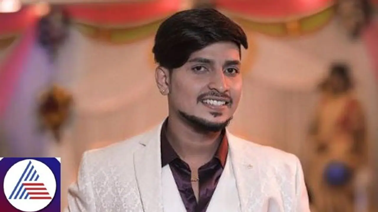 Bengaluru Youtuber fined for making prank reels inside Namma Metro train Bengaluru Youtuber fined for making prank reels inside Namma Metro train