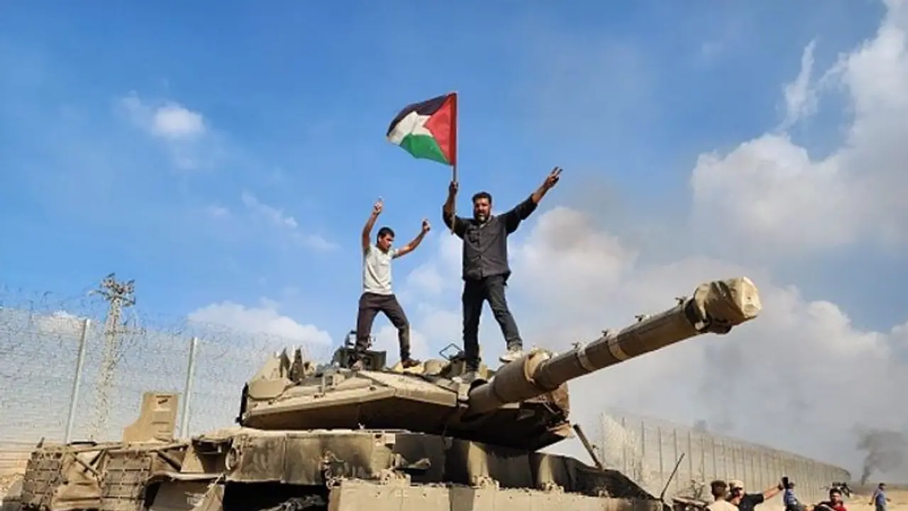 Have enough Israeli captives to free all Palestinian prisoners, claims Hamas as war rages on