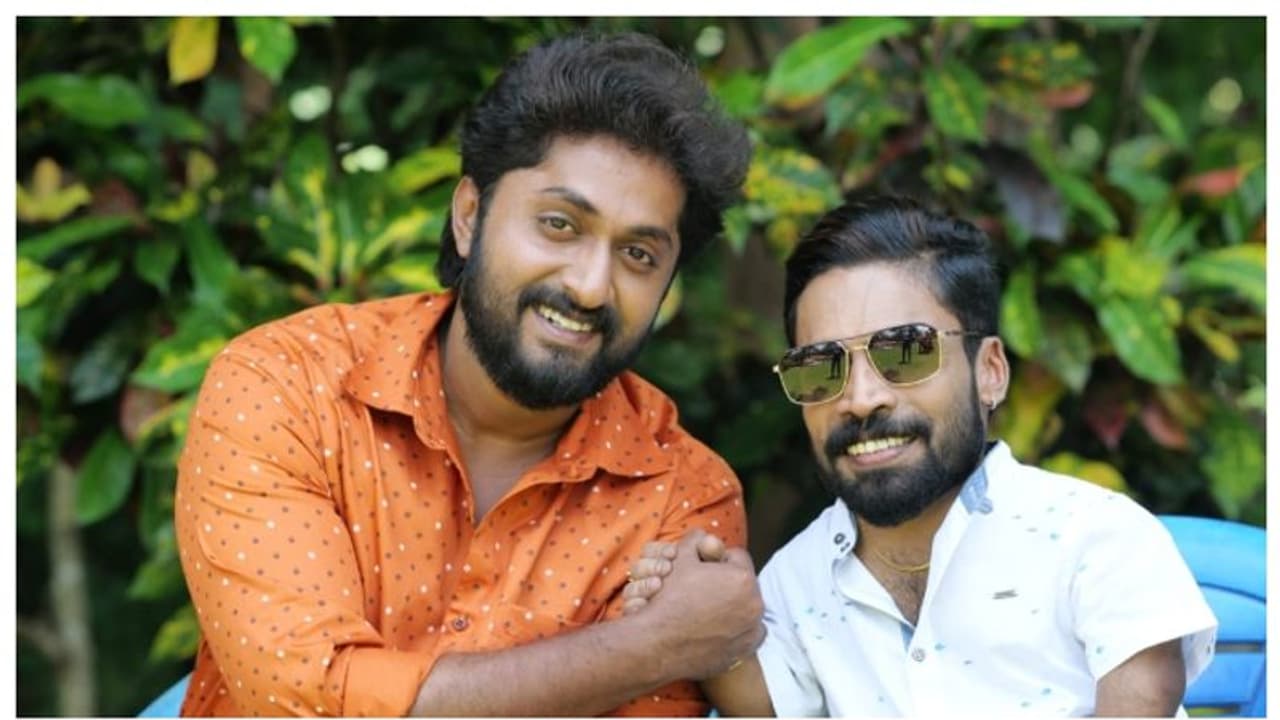 നര്മ്മത്തില് പൊതിഞ്ഞ കഥ: കുടുംബ സ്ത്രീയും കുഞ്ഞാടും ആരംഭിച്ചു നര്മ്മത്തില് പൊതിഞ്ഞ കഥ: കുടുംബ സ്ത്രീയും കുഞ്ഞാടും ആരംഭിച്ചു