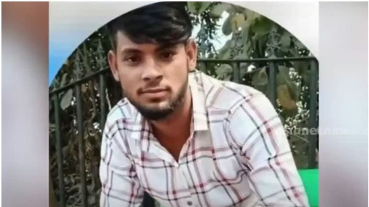 അനാഥമന്ദിരത്തിലെ പ്രായപൂര്ത്തിയാകാത്ത പെണ്കുട്ടിയെ പീഡിപ്പിച്ചു; യുവാവ് അറസ്റ്റില് അനാഥമന്ദിരത്തിലെ പ്രായപൂര്ത്തിയാകാത്ത പെണ്കുട്ടിയെ പീഡിപ്പിച്ചു; യുവാവ് അറസ്റ്റില്