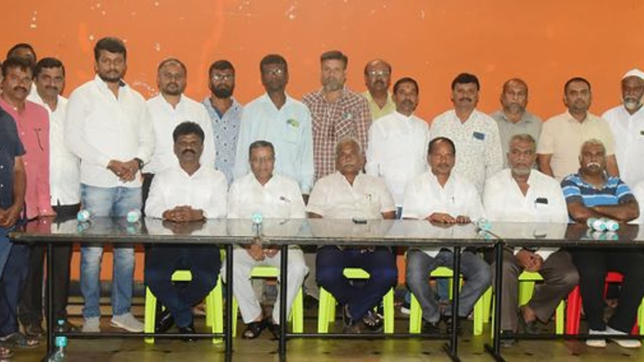 ಲ್ಯಾಂಡ್ ಡೆವಲಪರ್ಸ್ ಸಮಸ್ಯೆ: ಸರ್ಕಾರದ ಗಮನಕ್ಕೆ ತರಲು ನಿರ್ಣಯ ಲ್ಯಾಂಡ್ ಡೆವಲಪರ್ಸ್ ಸಮಸ್ಯೆ: ಸರ್ಕಾರದ ಗಮನಕ್ಕೆ ತರಲು ನಿರ್ಣಯ