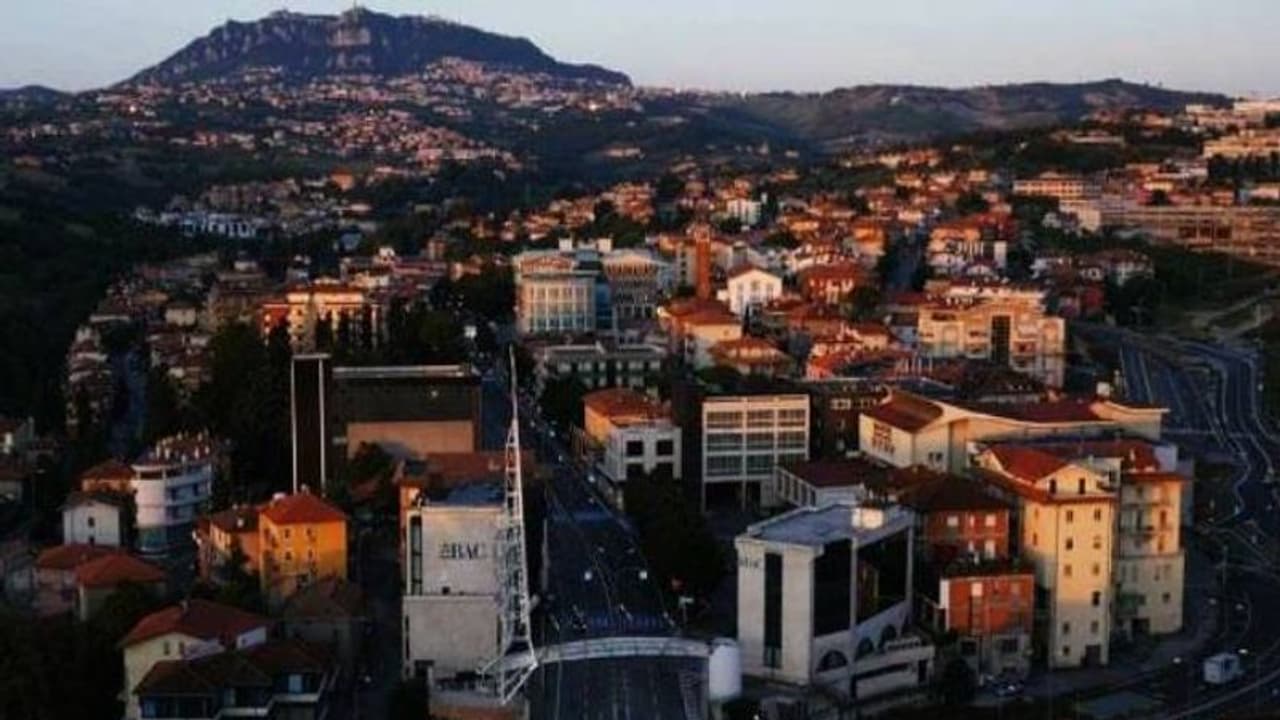 ഇന്ത്യക്കാർ താമസക്കാരായില്ലാത്ത ഈ രാജ്യങ്ങളെ കുറിച്ച് അറിയാമോ? 