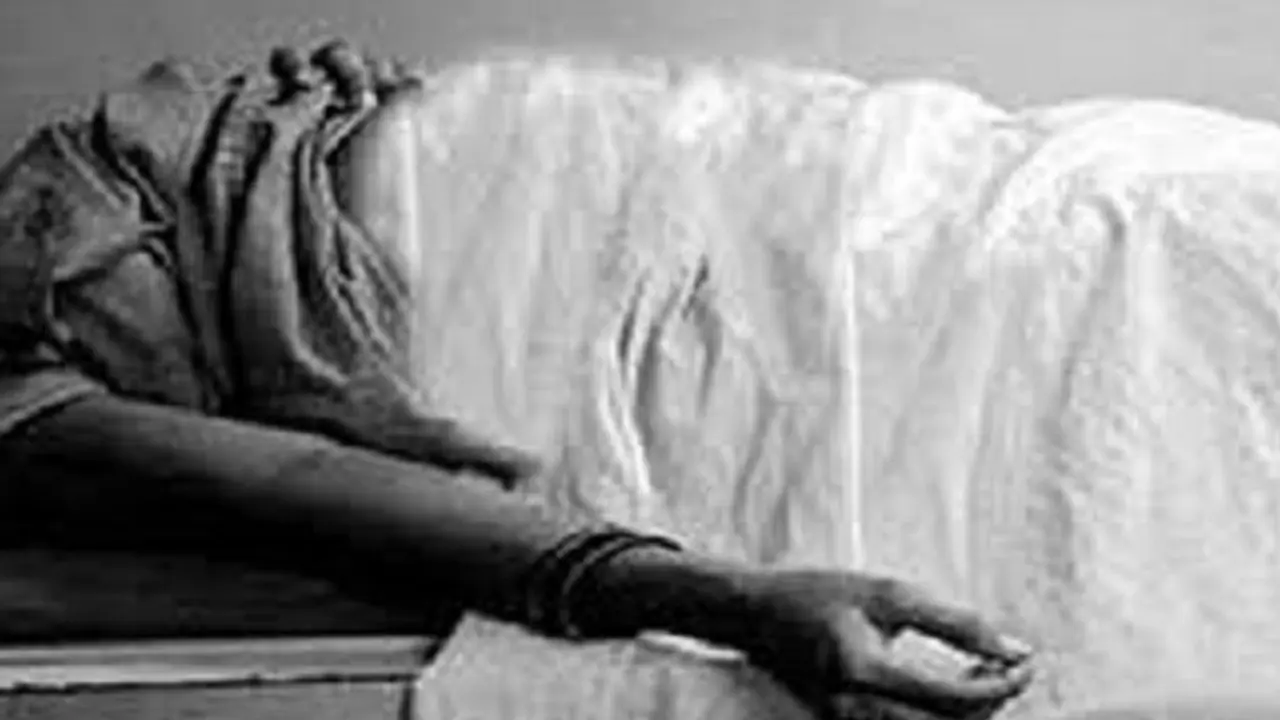 5 வருடங்களுக்கு பின் மீண்டும் ஜோடி சேர்ந்த தம்பதி; உறவினரின் தலையில் கல்லை போட்டு கொன்ற கள்ளகாதலன்