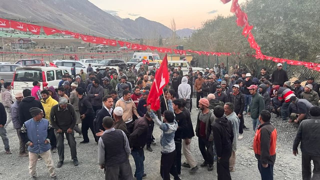 ಆರ್ಟಿಕಲ್ 370 ರದ್ದು ಬಳಿಕ ನಡೆದ ಮೊದಲ ಚುನಾವಣೆ, ಲಡಾಖ್‌ನಲ್ಲಿ ಜೆಕೆಎನ್‌ಸಿ ಕಾಂಗ್ರೆಸ್ ಮೈತ್ರಿಗೆ ಗೆಲುವು!