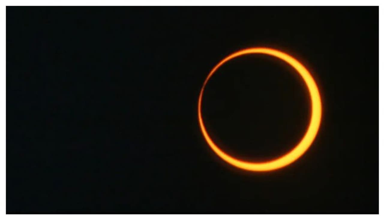 ഈ മാസം 14ന് ആകാശത്ത് വിസ്മയക്കാഴ്ച, സൂര്യനും ചന്ദ്രനും മുഖാമുഖം, എന്താണ് റിംഗ് ഓഫ് ഫയർ കൂടുതൽ വിവരങ്ങൾ ഈ മാസം 14ന് ആകാശത്ത് വിസ്മയക്കാഴ്ച, സൂര്യനും ചന്ദ്രനും മുഖാമുഖം, എന്താണ് റിംഗ് ഓഫ് ഫയർ കൂടുതൽ വിവരങ്ങൾ