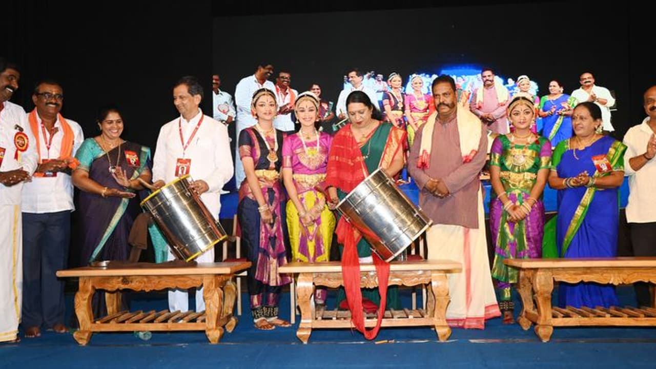 ಬಸವಣ್ಣನವರ ತತ್ತ್ವಾದರ್ಶ ಜಗತ್ತಿಗೆ ಅಗತ್ಯವಿದೆ : ವಿ. ಸುಮಂಗಲಾ ಬಸವಣ್ಣನವರ ತತ್ತ್ವಾದರ್ಶ ಜಗತ್ತಿಗೆ ಅಗತ್ಯವಿದೆ : ವಿ. ಸುಮಂಗಲಾ