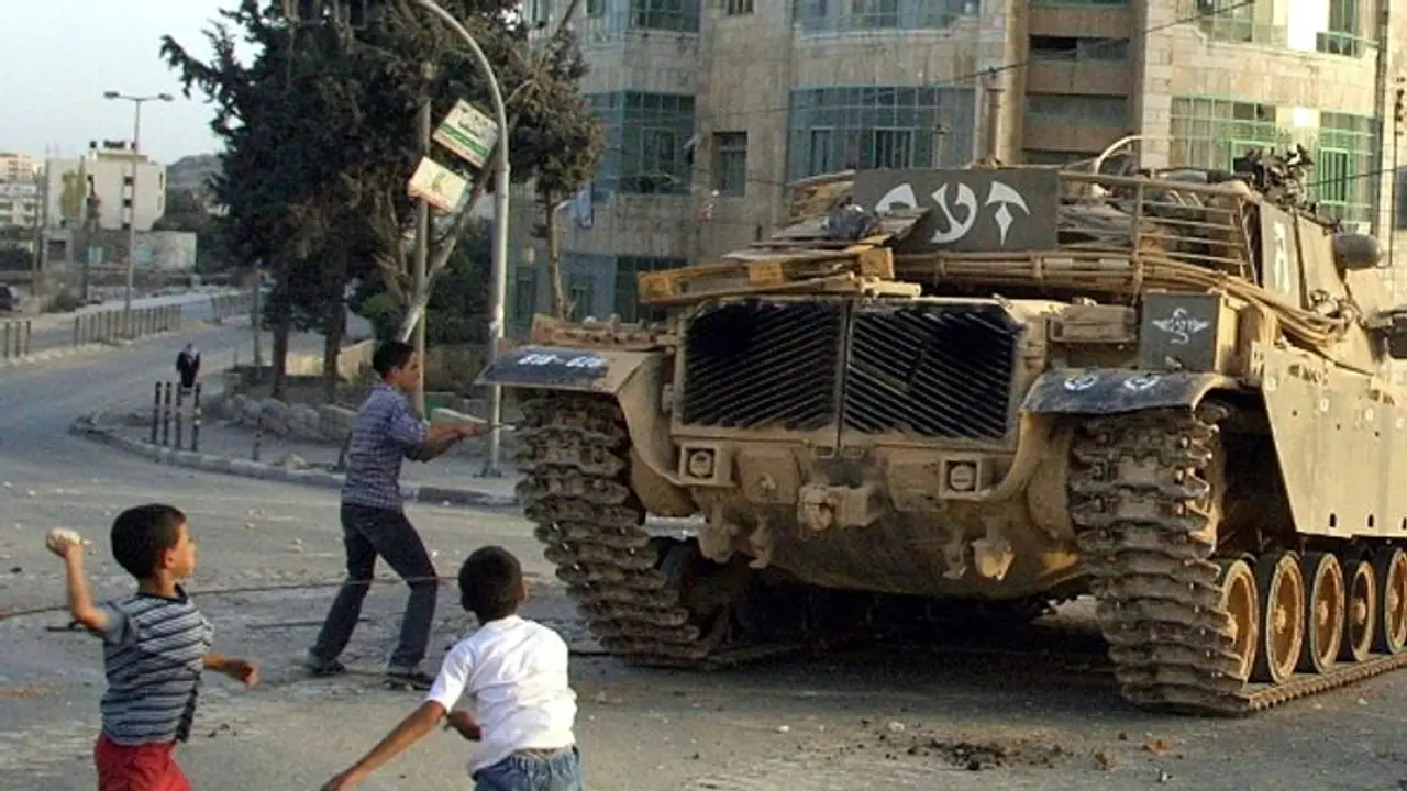 Israel Palestine Conflict: వేల సంఖ్యలో మరణాలు.. గాజాలో 260,000 మందికి పైగా నిరాశ్రయులయ్యారు: ఐరాస Israel Palestine Conflict: వేల సంఖ్యలో మరణాలు.. గాజాలో 260,000 మందికి పైగా నిరాశ్రయులయ్యారు: ఐరాస