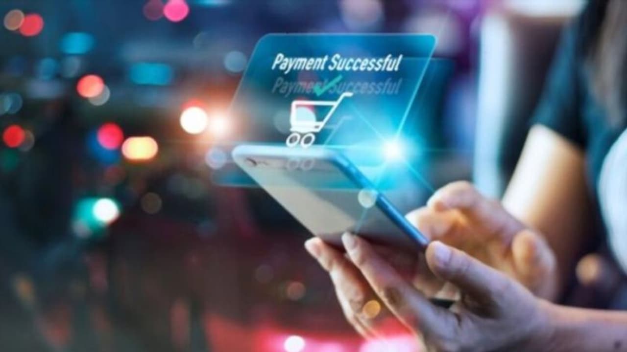 പേമെന്റ് ഗേറ്റ്വേ അക്കൗണ്ട് ഹാക്ക് ചെയ്തു, 25 കോടി പോയി, അന്വേഷിച്ച പൊലീസ് ഞെട്ടി, തട്ടിയത് 16,180 കോടി ! പേമെന്റ് ഗേറ്റ്വേ അക്കൗണ്ട് ഹാക്ക് ചെയ്തു, 25 കോടി പോയി, അന്വേഷിച്ച പൊലീസ് ഞെട്ടി, തട്ടിയത് 16,180 കോടി !