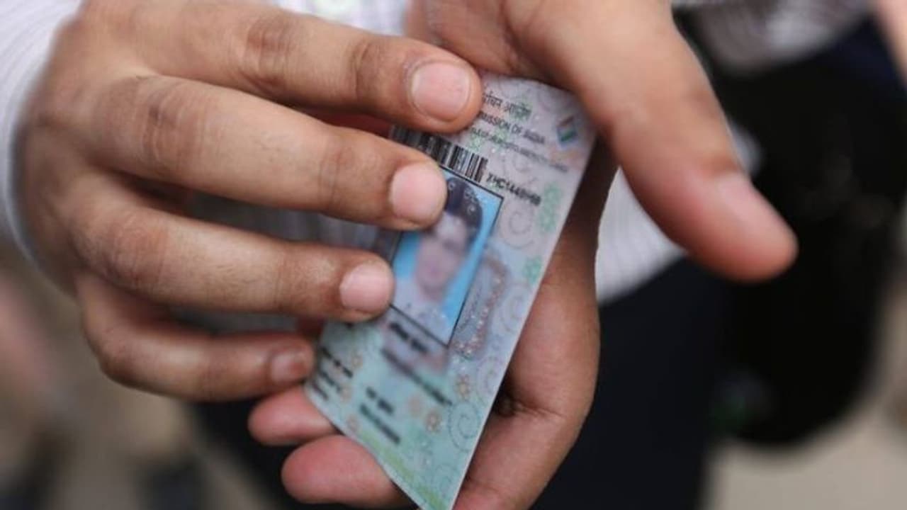 കേരളത്തിൽ വോട്ടർപട്ടികയ്ക്ക് എതിരെ ഒരു പരാതി പോലും ലഭിച്ചില്ല; സംസ്ഥാനത്തുള്ളത് ആകെ 2,78,66,883 വോട്ടർമാർ കേരളത്തിൽ വോട്ടർപട്ടികയ്ക്ക് എതിരെ ഒരു പരാതി പോലും ലഭിച്ചില്ല; സംസ്ഥാനത്തുള്ളത് ആകെ 2,78,66,883 വോട്ടർമാർ