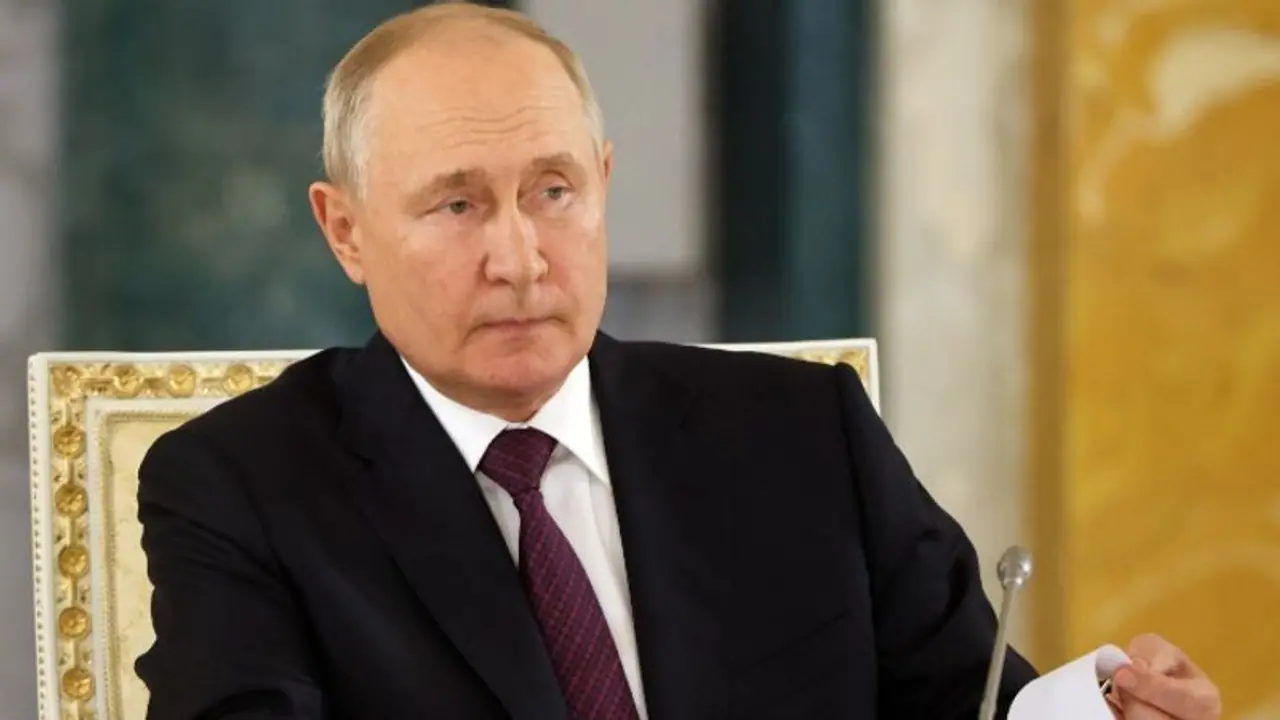 'குறைந்தபட்சம் 8 குழந்தைகளை பெற்றுக்கொள்ளுங்கள்' ரஷ்ய பெண்களுக்கு புடின் வேண்டுகோள்..!!