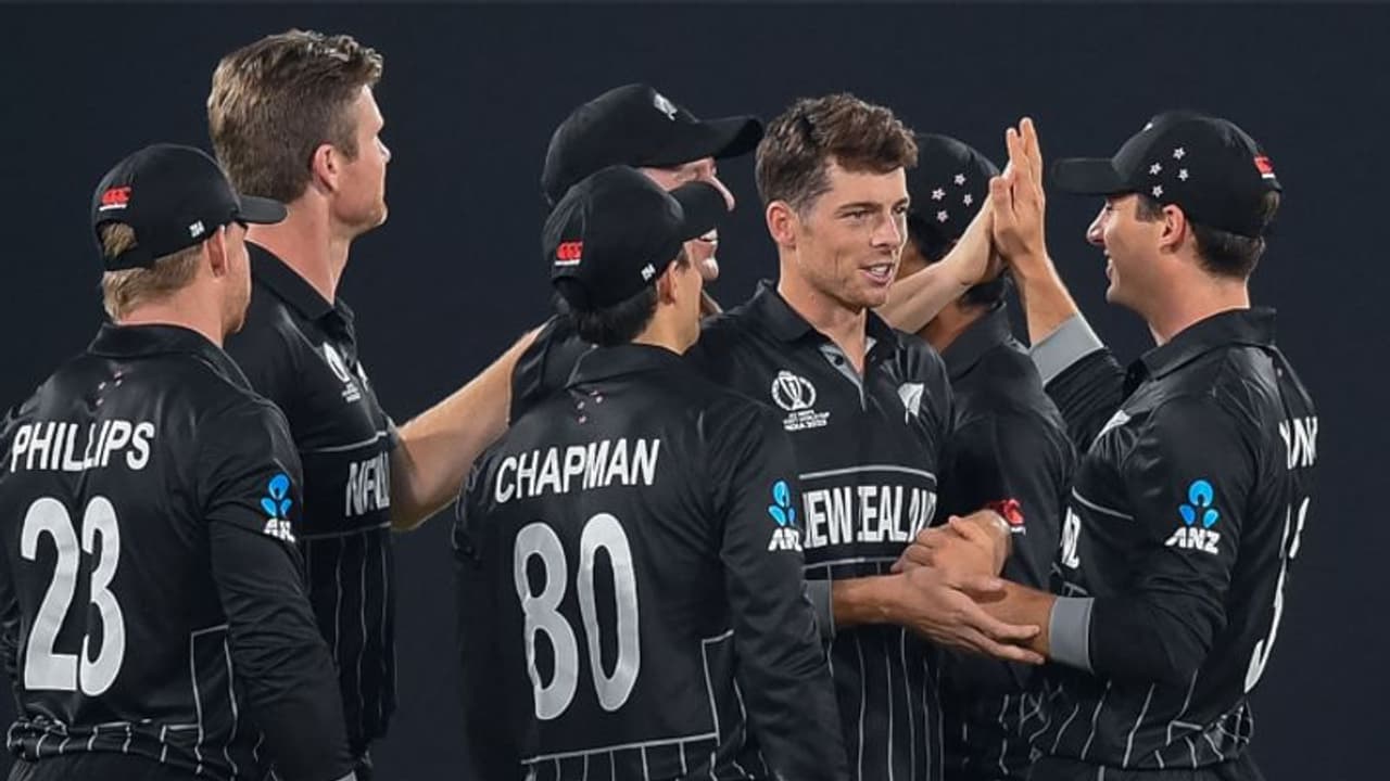 NED vs NZ: நியூசிலாந்திடம் சரண்டரான நெதர்லாந்து – 2ஆவது முறையாக சாண்ட்னர் 5 விக்கெட் கைப்பற்றி சாதனை! NED vs NZ: நியூசிலாந்திடம் சரண்டரான நெதர்லாந்து – 2ஆவது முறையாக சாண்ட்னர் 5 விக்கெட் கைப்பற்றி சாதனை!