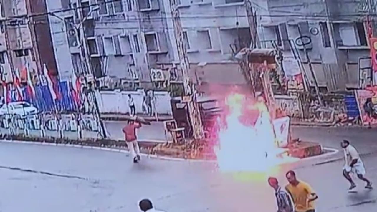 അടിമാലി ടൗണിൽ 39കാരന്‍റെ ആത്മഹത്യാശ്രമം, വിവാഹം നടക്കാത്തതിലുള്ള വിഷമം മൂലമെന്ന് പൊലീസ് 