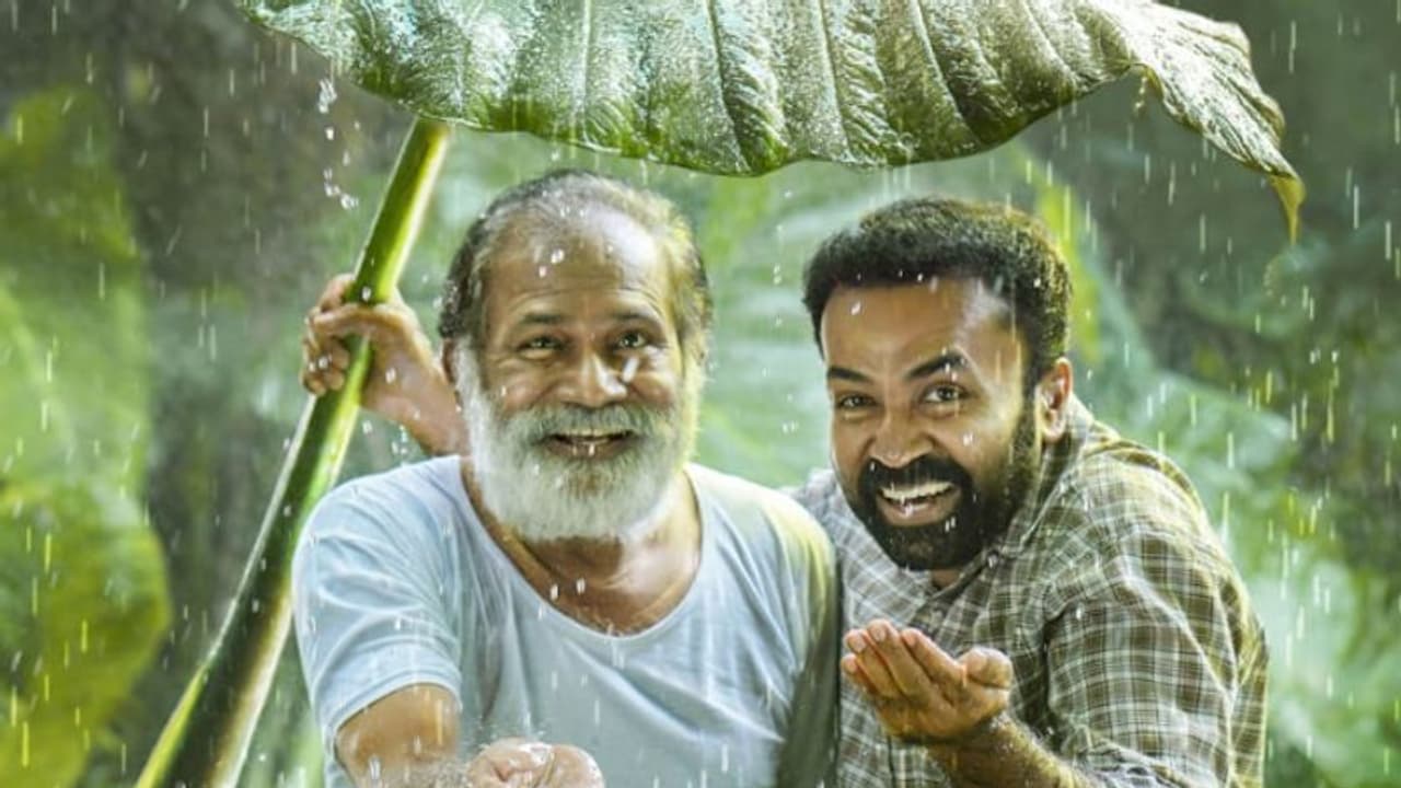 മമ്മൂട്ടിയുടെ കണ്ണൂർ സ്ക്വാഡ് ഹിറ്റ്, തിരക്കഥാകൃത്ത് റോണി ഡേവിഡ് രാജിന് ഇനി 'പഴഞ്ചൻ പ്രണയം' മമ്മൂട്ടിയുടെ കണ്ണൂർ സ്ക്വാഡ് ഹിറ്റ്, തിരക്കഥാകൃത്ത് റോണി ഡേവിഡ് രാജിന് ഇനി 'പഴഞ്ചൻ പ്രണയം'