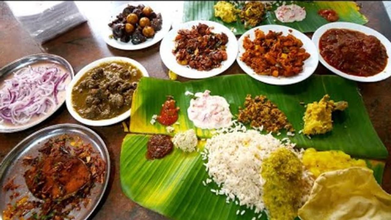 സ്കൂള് കായികോത്സവത്തിൽ രുചി വൈവിധ്യങ്ങളോടെ ഭക്ഷണം; നോണ് വെജും, ഒരുക്കുന്നത് കൊടകര സ്വദേശി അയ്യപ്പദാസ് സ്കൂള് കായികോത്സവത്തിൽ രുചി വൈവിധ്യങ്ങളോടെ ഭക്ഷണം; നോണ് വെജും, ഒരുക്കുന്നത് കൊടകര സ്വദേശി അയ്യപ്പദാസ്