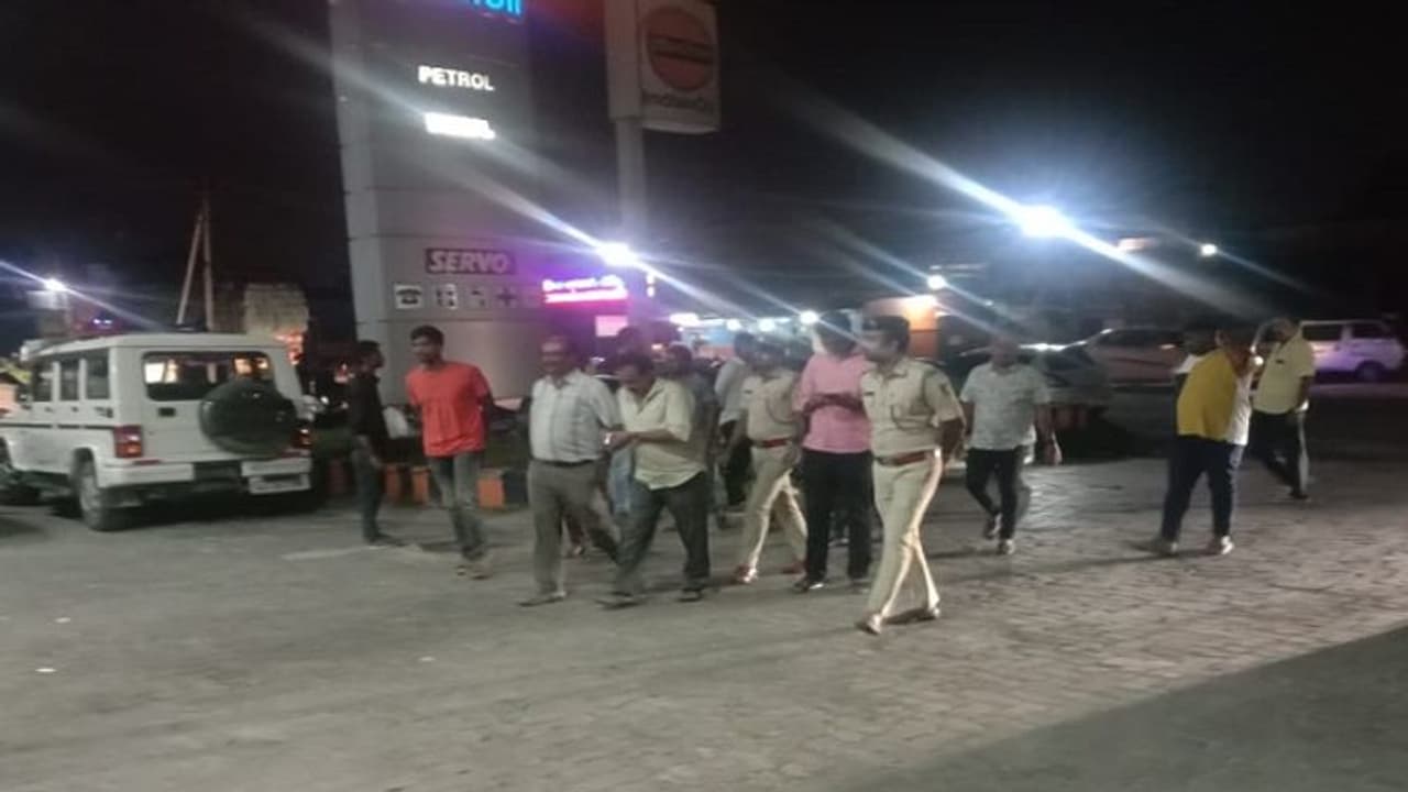 ಹಾಸನ: ರೇವಣ್ಣ ಆಪ್ತನ ಹತ್ಯೆಗೆ ಯತ್ನ, ಗುತ್ತಿಗೆದಾರನಿಂದ ಮಾಹಿತಿ ಪಡೆದ ಎಸ್‌ಪಿ ಸುಜೀತಾ