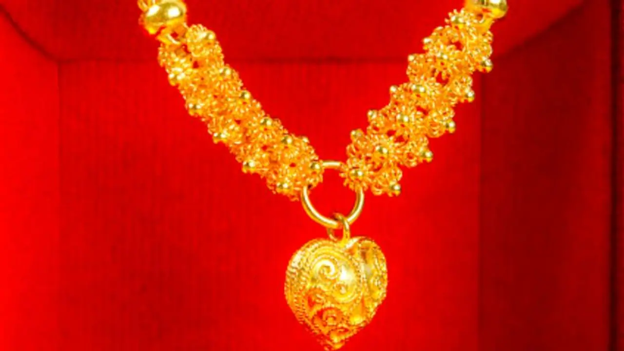 ಹೇಗಿದೆ ಇಂದು ನಿಮ್ಮ ನಗರದಲ್ಲಿ ಬೆಳ್ಳಿ ಬಂಗಾರದ ದರ ಹೇಗಿದೆ ಇಂದು ನಿಮ್ಮ ನಗರದಲ್ಲಿ ಬೆಳ್ಳಿ ಬಂಗಾರದ ದರ