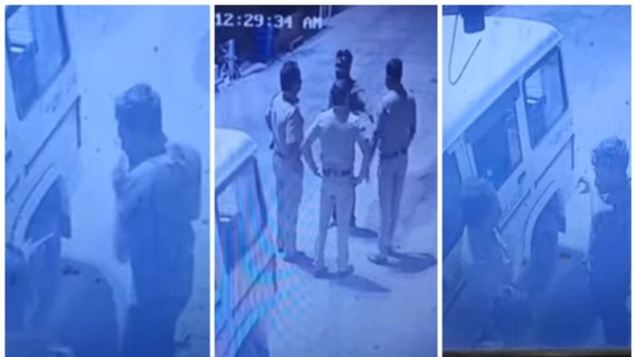 ബോണറ്റിൽ തലയിടിപ്പിച്ചു, കഴുത്തിന് പിടിച്ചു; നടുറോഡിലെ അതിക്രമം അറിയിച്ച യുവാവിനെ പൊലീസ് മർദ്ദിച്ചെന്ന് പരാതി ബോണറ്റിൽ തലയിടിപ്പിച്ചു, കഴുത്തിന് പിടിച്ചു; നടുറോഡിലെ അതിക്രമം അറിയിച്ച യുവാവിനെ പൊലീസ് മർദ്ദിച്ചെന്ന് പരാതി