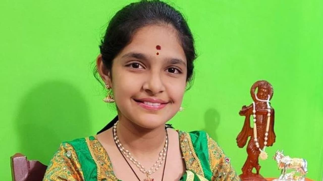 పిల్లా..! పద్యాల పుట్టా...?... అదరగొడుతున్న విజయవాడ బాలిక పిల్లా..! పద్యాల పుట్టా...?... అదరగొడుతున్న విజయవాడ బాలిక