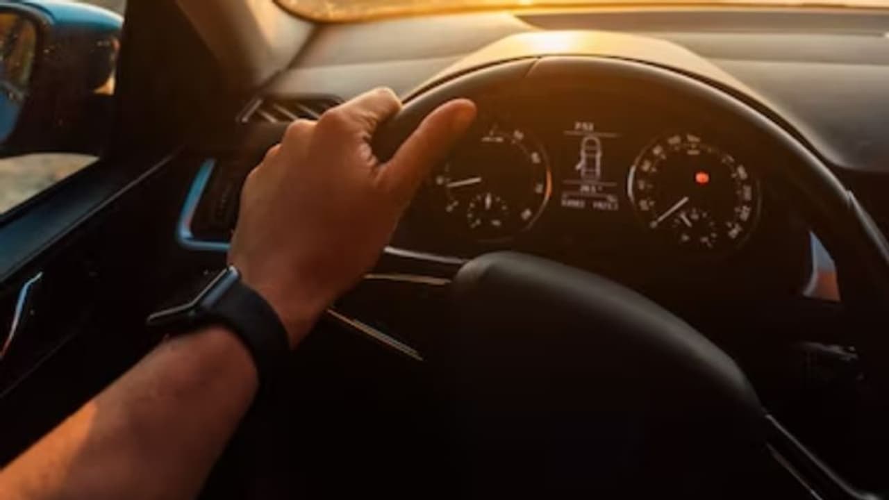 പുതുവർഷ രാവിൽ മദ്യപിച്ച് വാഹനമോടിച്ചതിന് പിടിയിലായത് 3000 പേർ, ഡ്രൈവിംഗ് ലൈസൻസ് നഷ്ടമാകും, സംഭവം ഹൈദരാബാദിൽ