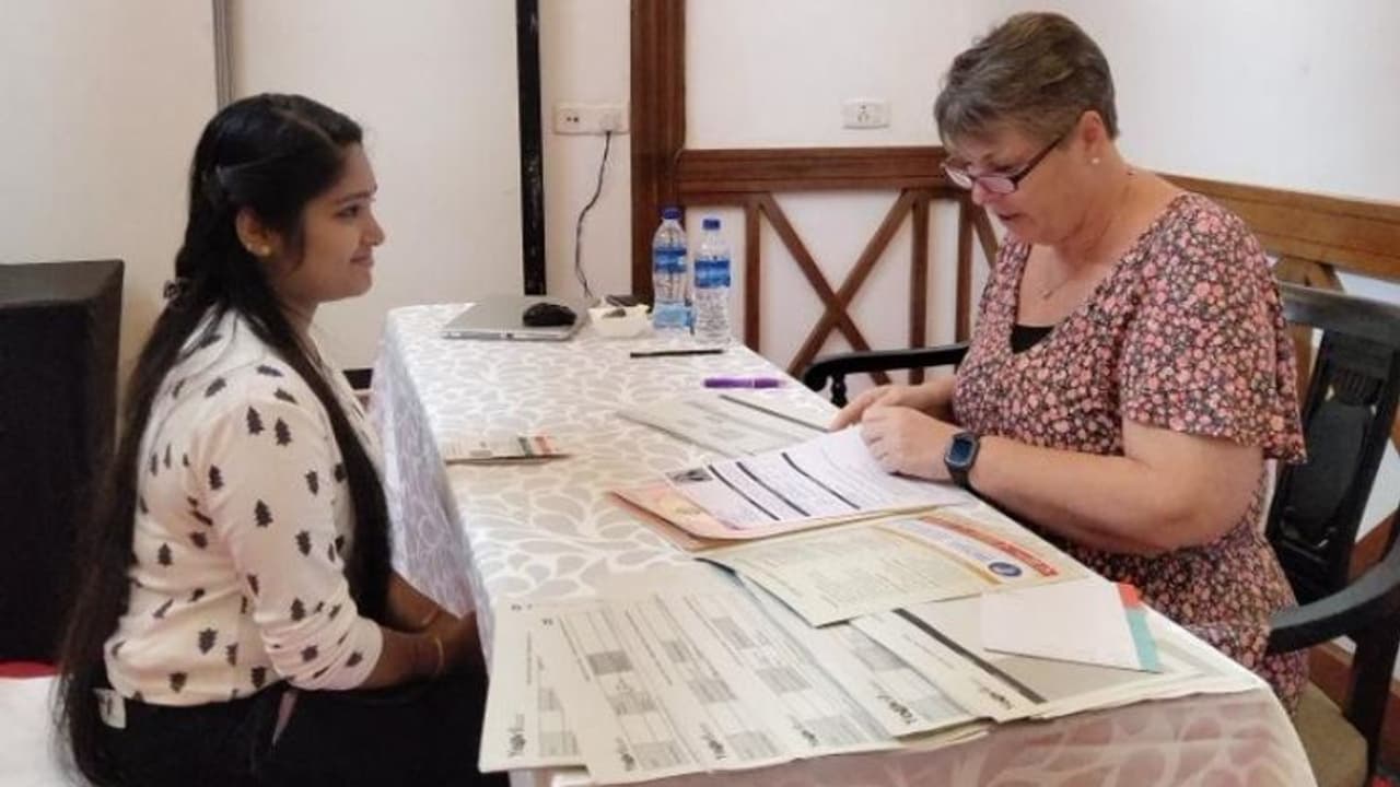 'യുകെയില്‍ വന്‍ അവസരങ്ങള്‍'; സൗജന്യ റിക്രൂട്ട്‌മെന്റ് കൊച്ചിയില്‍, ആദ്യദിവസം 30 പേര്‍ക്ക് നിയമനം