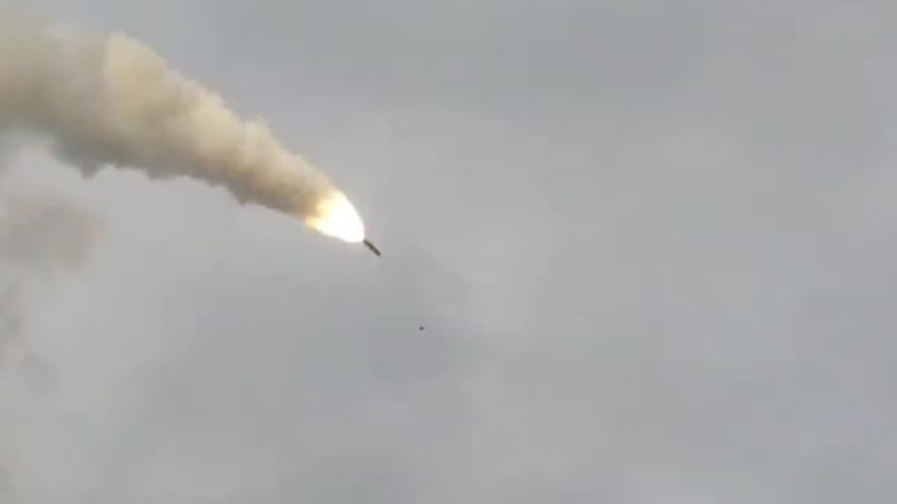 பிரம்மோஸ் ஏவுகணையை வெற்றிகரமாக சோதித்த இந்திய விமானப்படை! பிரம்மோஸ் ஏவுகணையை வெற்றிகரமாக சோதித்த இந்திய விமானப்படை!