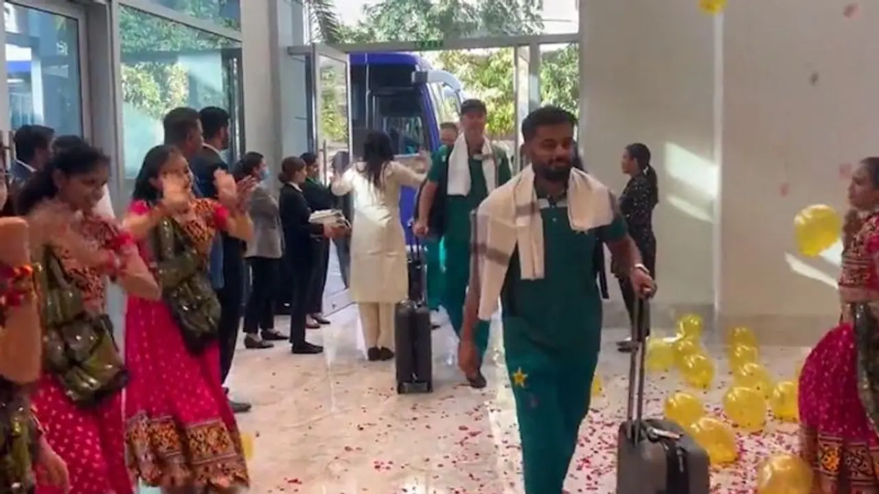 ODI World Cup 2023: Ahead of India clash, Pakistan team welcomed by Garba dancers in Ahmedabad WATCH ODI World Cup 2023: Ahead of India clash, Pakistan team welcomed by Garba dancers in Ahmedabad WATCH