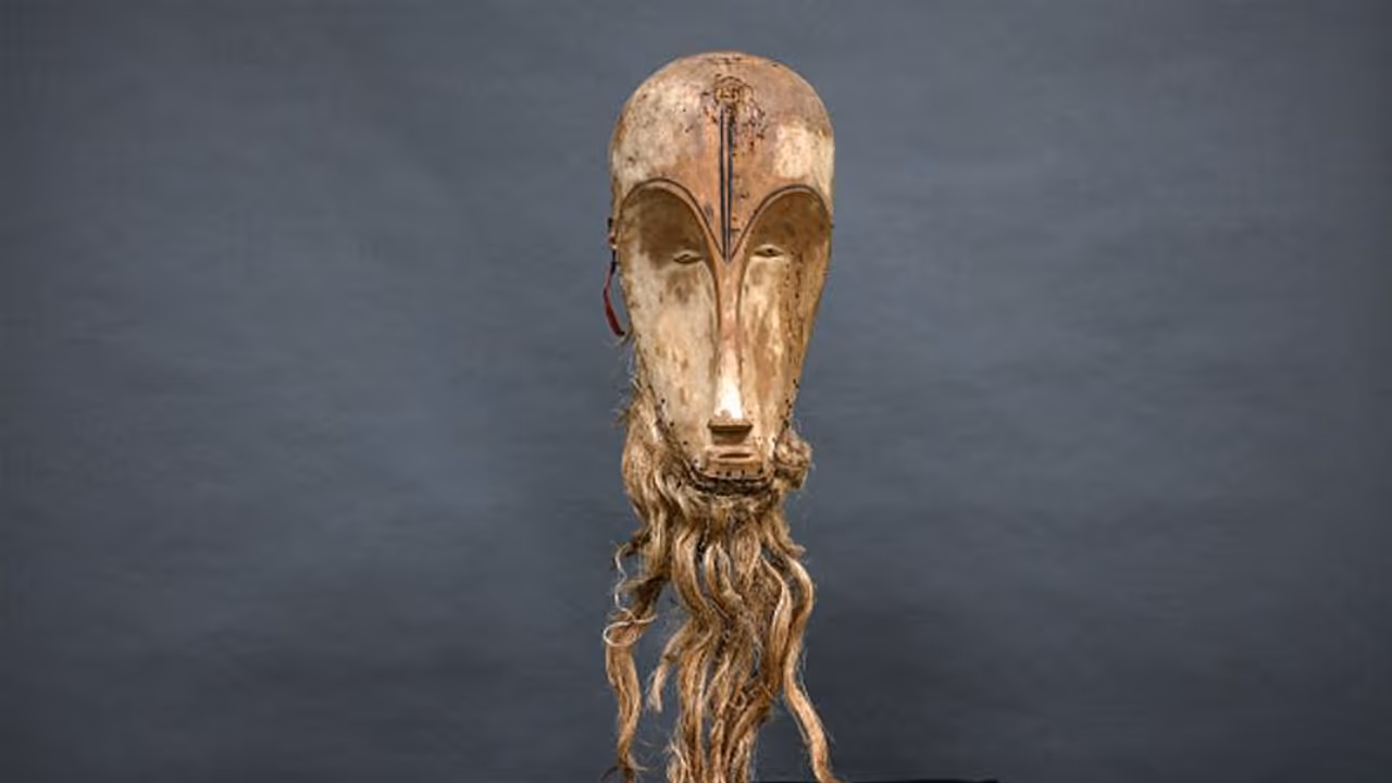 പുരാവസ്തു വിറ്റത് 13,000 രൂപയ്ക്ക്; അതേ വസ്തു ലേലത്തില്‍ വിറ്റ വില കേട്ട് ദമ്പതികള്‍ ഞെട്ടി! പിന്നാലെ കേസ്!